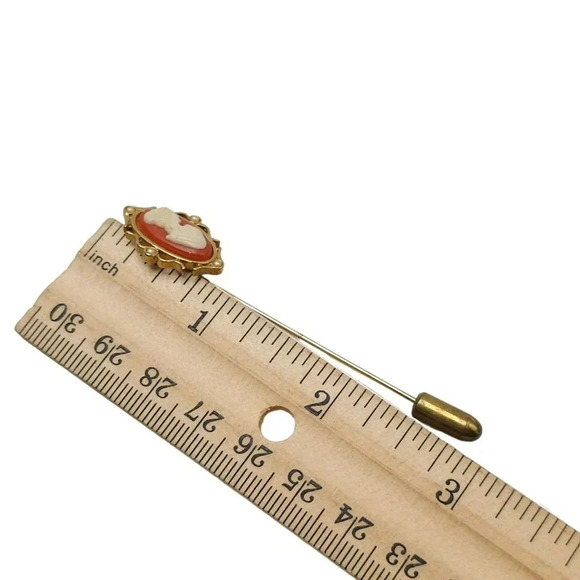 Avon Faux Cameo Pearl Stick Pin Gold Tone Vintage - Picture 4 of 4